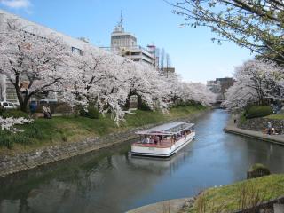 APA Hotel Toyama Ekimae - Toyama - 3