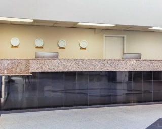 Parkview Inn and Conference Center - 4