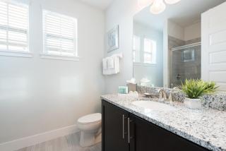Modern Home Near Disney With Private Pool, Media Room And Waterpark Resort Access At Encore Resorts Reunion - 7576Mr - Kissimmee - 3