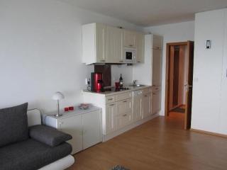 Ferienwohnung-Apartment-Seeblick-in-Plaza-Marit-Residenz - 8