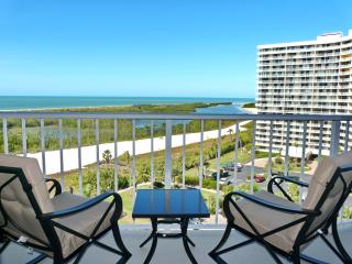 Breezy beachfront condo with unmatched views and pool - 0