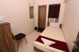 Hotel Meera - Raipur - 3