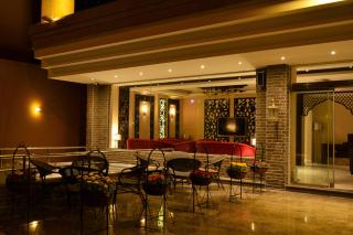 Home Inn Hotel Suites - 9