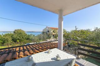 Apartments Irena - Tkon - 7