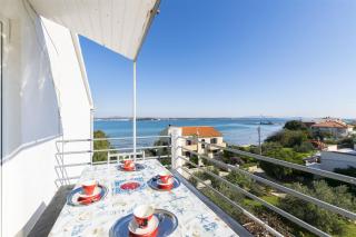 Apartments Irena - Tkon - 9