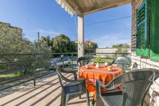 Apartments Albina - Brodarica - 9