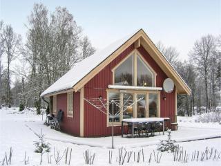 2 Bedroom Cozy Home In Bolmsö - 1