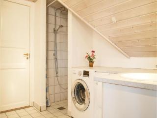 5 Bedroom Cozy Home In Ringkøbing - Nørre Lyngvig - 3