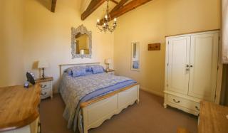 Westfield Country Barns - 4