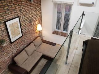 Beige & Brown - Budapest - 4