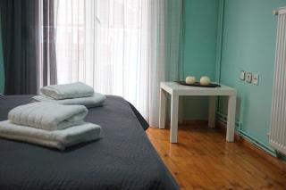 Navarino Square Apartment - 1