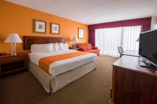 Howard Johnson by Wyndham Fullerton/Anaheim Conference Cntr - Fullerton - 2