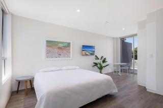Bondi Beach Studio Penthouse Suite + Balcony - 0