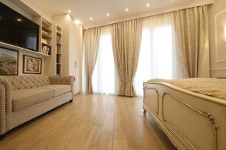 Luxurious Athenian Apartment - 5