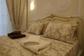 Luxurious Athenian Apartment - 2