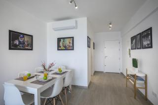 Mackenzie Zoe Seafront Suite - 3