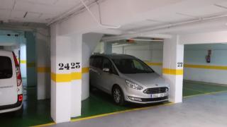 Romantic apartment with free parking - 9