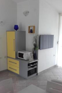 Apartments by the sea Cove Gornja Krusica, Solta - 14696 - 1
