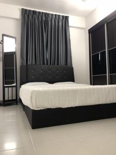 Muslim Homestay Apartment - George Town - 5