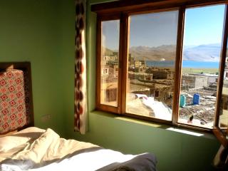 Tsomoriri Hotel Lake View - 7