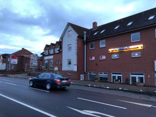 Hotel zum Kreidesee, kein Urlaubshotel ! - Hemmoor - 2