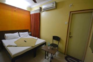 Hotel Madhava - Shirdi - 1