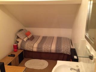 Melrose Guest House - Whitley Bay - 3