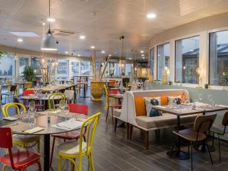 BEST WESTERN La Porte des Châteaux - 8