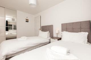Dunfermline - Premium Two Bedroom Apartment - KW - Dunfermline - 5