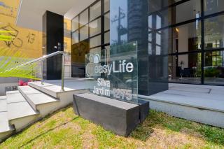 Studio prox shopping Curitiba Wifi, TV a Cabo e ar by UROOMS - 1