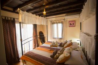 George Houses - Pendakomo - 2