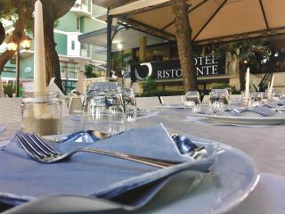 Hotel La Perla Preziosa - Grottammare - 6