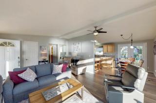 Manson Lake House - 4