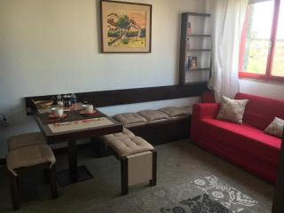 Europa Red Apartment - 8