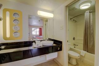Motel 6-San Antonio, TX - Fort Sam Houston - San Antonio - 4