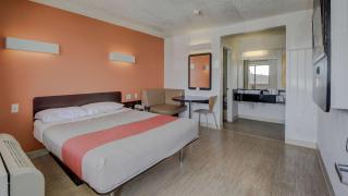Motel 6-San Antonio, TX - Fort Sam Houston - 8