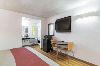 Motel 6-Walterboro, SC - 5