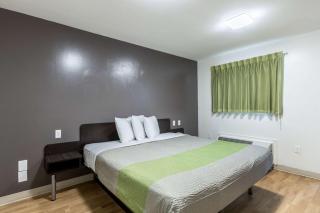 Studio 6 Extended Stay - Savannah, GA - 5