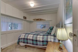 Renee's Log House - 9