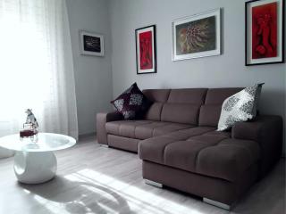 Appartamento Vacanze Roberta - BIVIO RAVI Via Mascagni 1 - 2