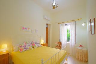 Old Town House near the Beach - 5