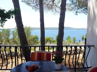 Secluded family friendly house Milna, Brac - 12229 - Milna - 2