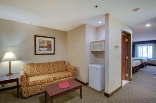 Best Western Plus, The Inn at Hampton - Hampton - 7