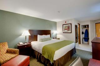 Best Western Plus, The Inn at Hampton - Hampton - 3