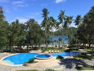 Fridays Puerto Galera - 3