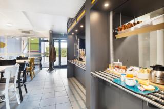 B&B HOTEL Lyon St Priest - Saint-Priest - 2
