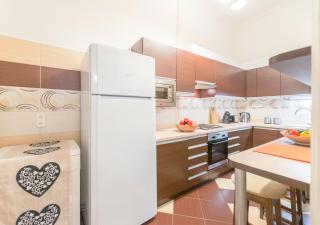 Family and Friends apartment Budapest - Budapest - 6