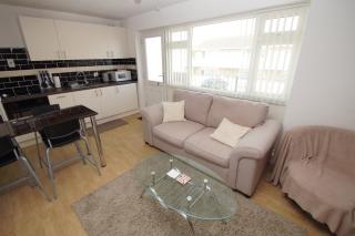2 Bed Apartment w/private access to 7 miles of sandy beach - Sleeps 4 - Brean - 0