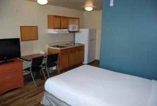 WoodSpring Suites Des Moines Pleasant Hill - 3