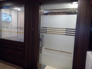Hotel Sunrise - Ahmedabad - 6